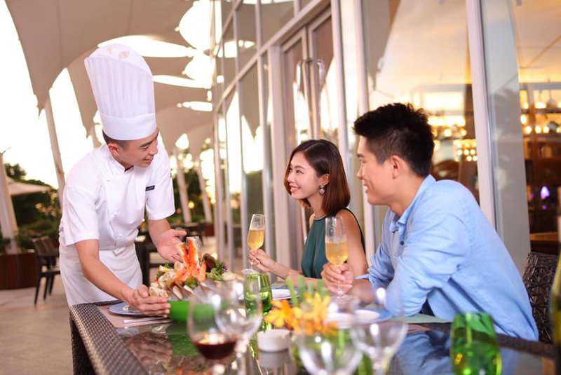 盐城婚宴酒店：打造梦幻婚礼的优雅舞台